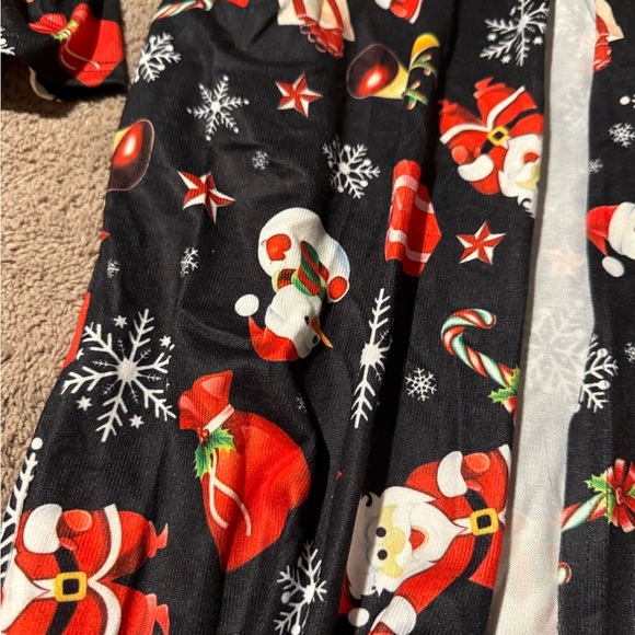 OUGES Festive Holiday Robe - Picture 2 of 5